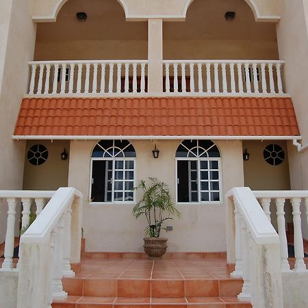 Serenity Sands Corozal Exterior photo