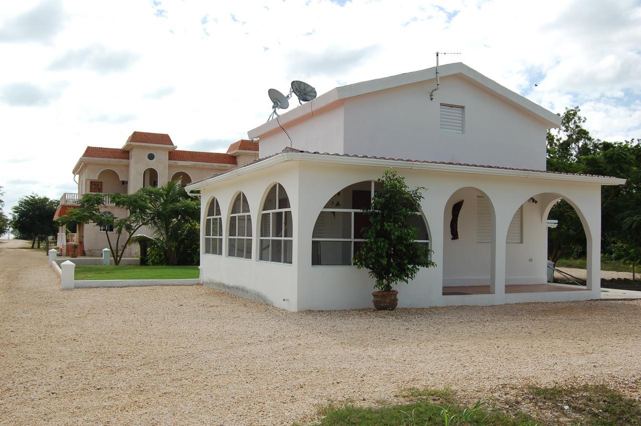 Serenity Sands Corozal Exterior photo